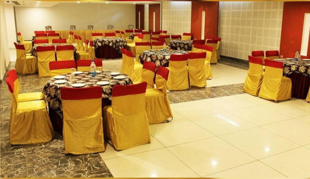 Hotel Opulence Патханкот Экстерьер фото